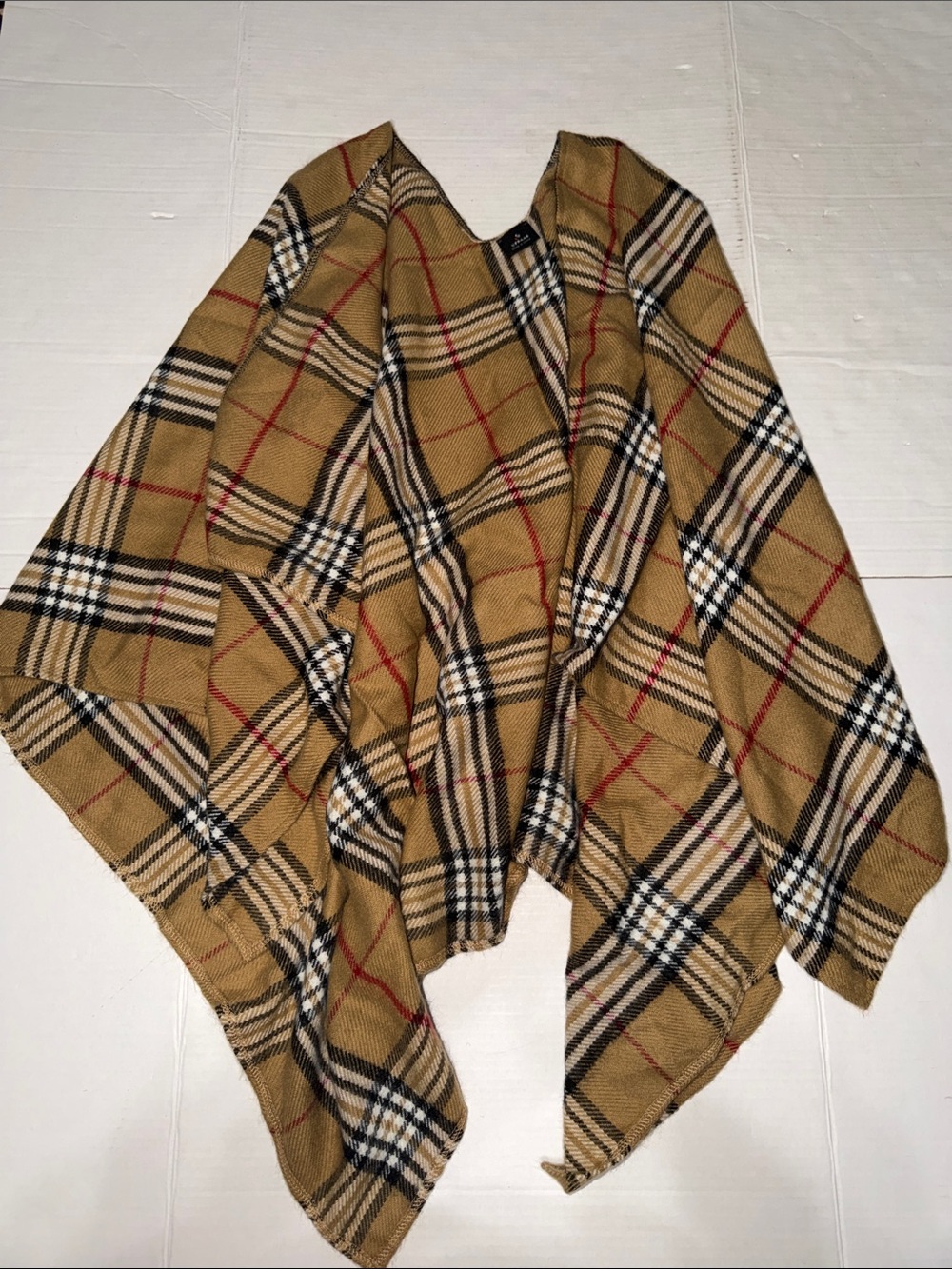 V. FRAAS Camel Plaid Open-Front Poncho
